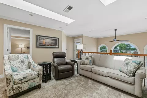 Living - 19 Villa Dr, Hampton, IL 61256 photo 4 of 6