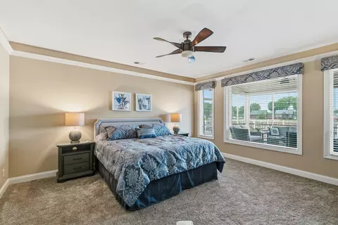 Bedroom - 19 Villa Dr, Hampton, IL 61256 photo 1 of 8