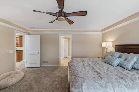 Bedroom - 19 Villa Dr, Hampton, IL 61256 photo 4 of 8