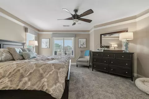 Bedroom - 19 Villa Dr, Hampton, IL 61256 photo 5 of 8