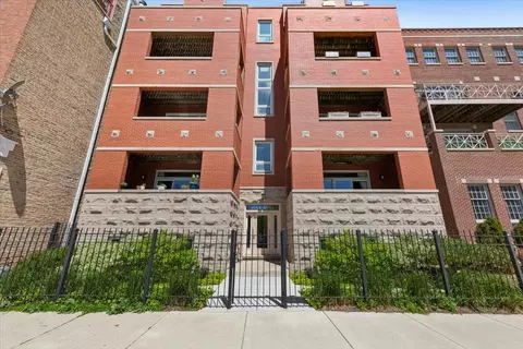1654 W Augusta Blvd #2E, Chicago, IL 60622