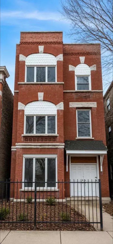 3018 W Flournoy St, Chicago, IL 60612