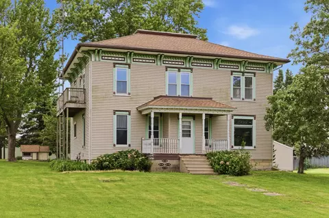 403 E Cherokee Ave, Shabbona, IL 60550