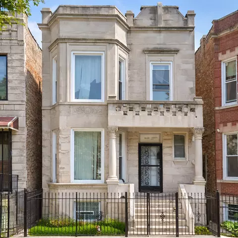 3839 W Flournoy St, Chicago, IL 60624