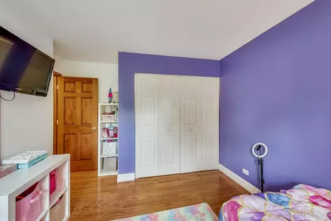 Bedroom - 4010 N Firestone Dr, Hoffman Estates, IL 60192 photo 7 of 8