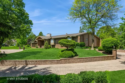 30 W010 Smith Rd, West Chicago, IL 60185