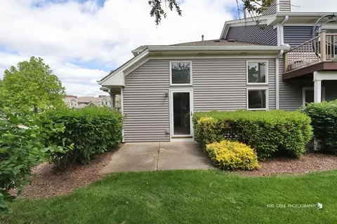 Exterior - 152 Millers Xing, Itasca, IL 60143 photo 3 of 3