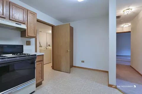 Entry Way - 152 Millers Xing, Itasca, IL 60143 photo 1 of 1