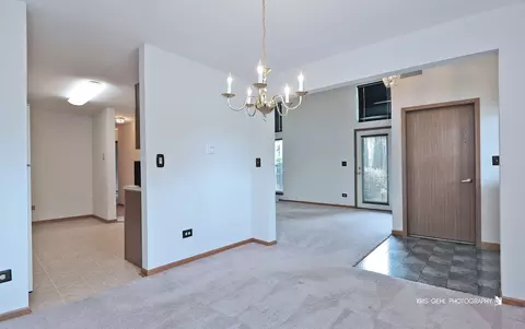 Dining - 152 Millers Xing, Itasca, IL 60143 photo 1 of 1