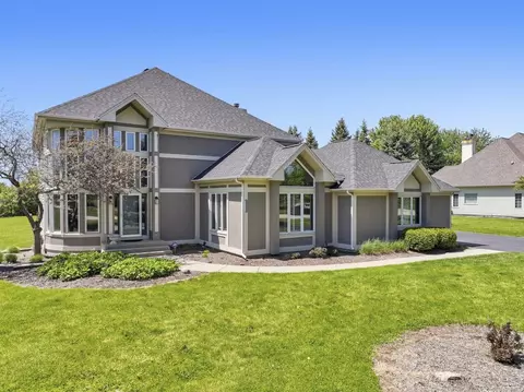 6 W N274 W Ridgewood Ln, Saint Charles, IL 60175