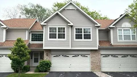 305 Bloomfield Ct, Vernon Hills, IL 60061