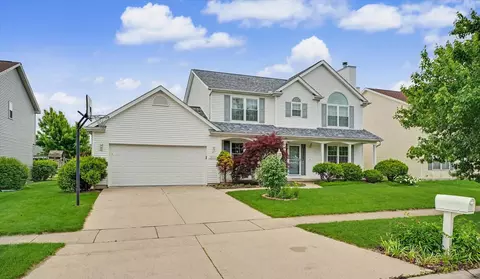 611 Buttercup Dr, Savoy, IL 61874