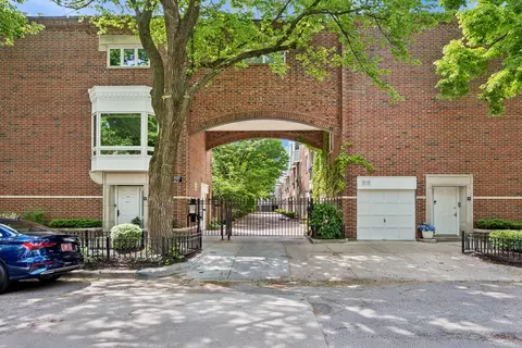 1843 N Hudson Ave #A, Chicago, IL 60614