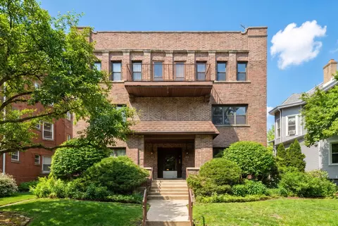 824 Hinman Ave #3N, Evanston, IL 60202