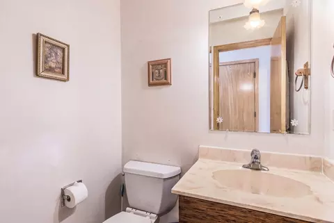 Bath - 16 W731 89th Pl, Willowbrook, IL 60527 photo 3 of 4