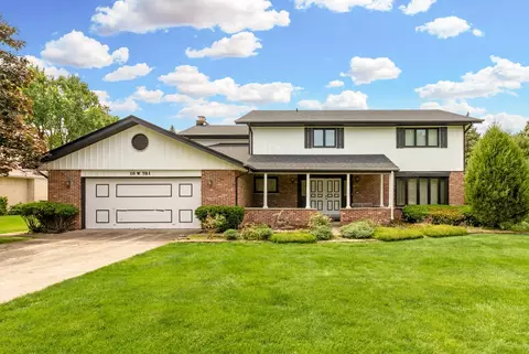 16 W731 89th Pl, Willowbrook, IL 60527
