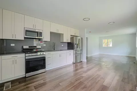 Kitchen - 15441 Albany Ave, Markham, IL 60428 photo 1 of 2