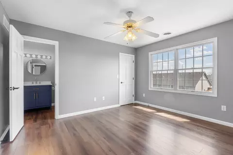 Bedroom - 3806 Bristlecone Dr, Springfield, IL 62712 photo 4 of 12