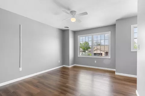 Bedroom - 3806 Bristlecone Dr, Springfield, IL 62712 photo 9 of 12