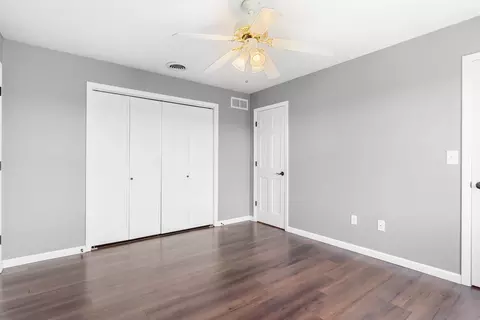 Bedroom - 3806 Bristlecone Dr, Springfield, IL 62712 photo 5 of 12
