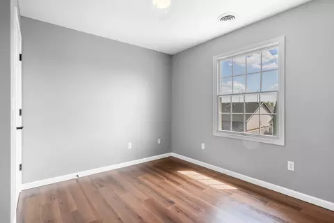Bedroom - 3806 Bristlecone Dr, Springfield, IL 62712 photo 7 of 12