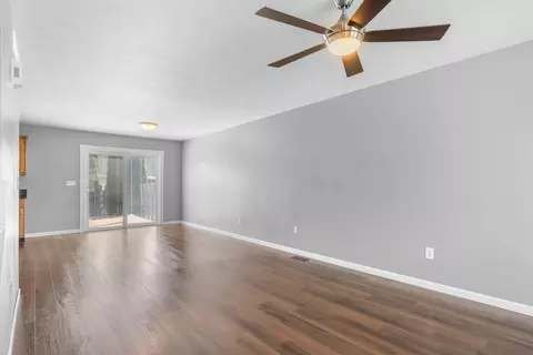 Living - 3806 Bristlecone Dr, Springfield, IL 62712 photo 3 of 10