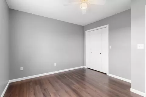 Bedroom - 3806 Bristlecone Dr, Springfield, IL 62712 photo 6 of 12
