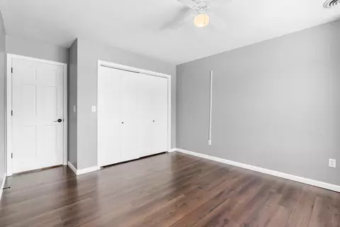 Bedroom - 3806 Bristlecone Dr, Springfield, IL 62712 photo 11 of 12