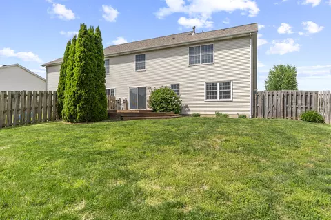 Exterior - 3806 Bristlecone Dr, Springfield, IL 62712 photo 3 of 5
