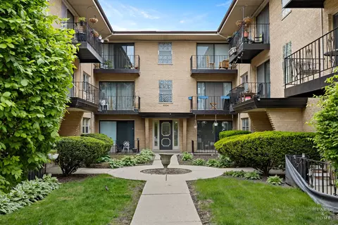 4208 N Keystone Ave #3F, Chicago, IL 60641