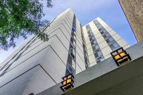 1339 N Dearborn St #11D, Chicago, IL 60610