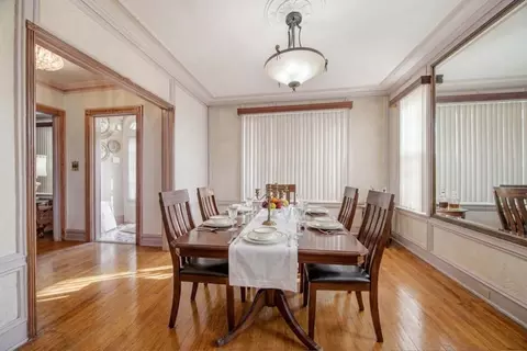 Dining - 15 E 155th St, Harvey, IL 60426 photo 2 of 2
