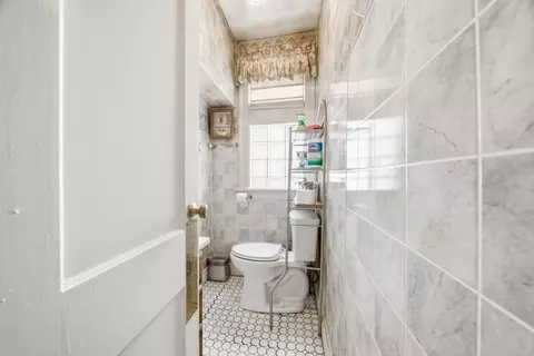 Bath - 15 E 155th St, Harvey, IL 60426 photo 1 of 7