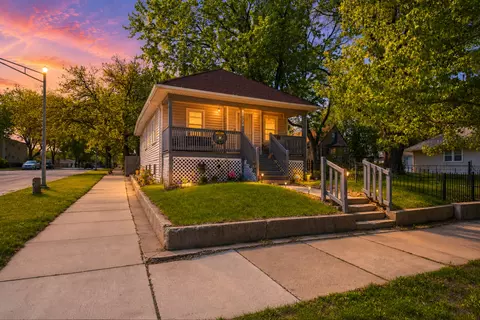 12124 S Edbrooke Ave, Chicago, IL 60628