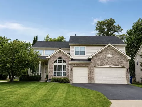 1844 S Robin Ct, Libertyville, IL 60048