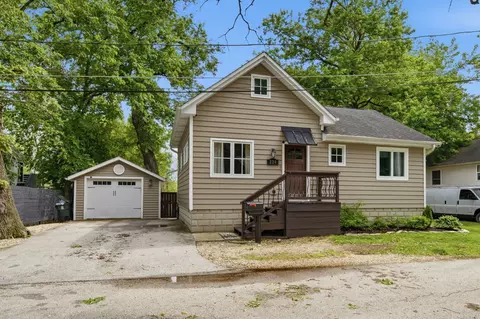 224 Oak St, New Lenox, IL 60451