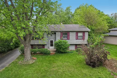 332 Everett Ave, Crystal Lake, IL 60014