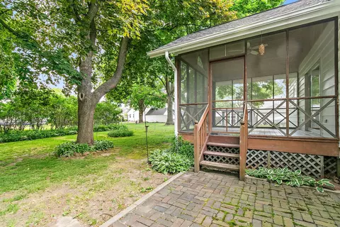 Exterior - 3908 Oak Ave, Mchenry, IL 60050 photo 6 of 8