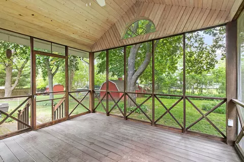 Exterior - 3908 Oak Ave, Mchenry, IL 60050 photo 5 of 8