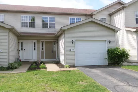 713 Carlisle Dr, Woodstock, IL 60098