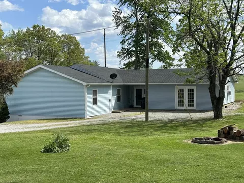 1 Bushwack Rd, Golconda, IL 62938