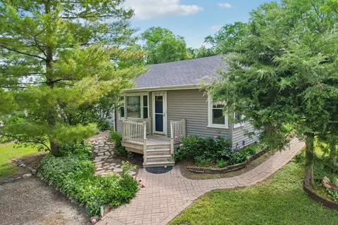 79 Eagle Point Rd, Fox Lake, IL 60020
