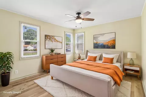 Bedroom - 79 Eagle Point Rd, Fox Lake, IL 60020 photo 1 of 4