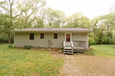 7 Magnolia Ct, Putnam, IL 61560