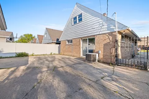 Exterior - 8422 W 45th St, Lyons, IL 60534 photo 3 of 6