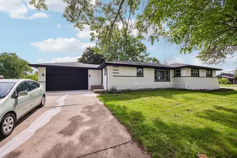 15725 New England Ave, Tinley Park, IL 60477