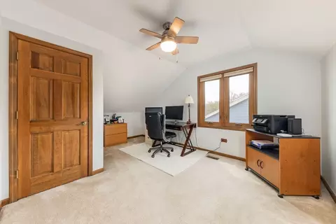 2413 Putnam Dr, Naperville, IL 60565 photo 25