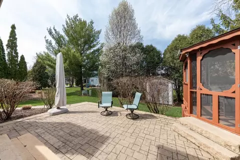 2413 Putnam Dr, Naperville, IL 60565 photo 35
