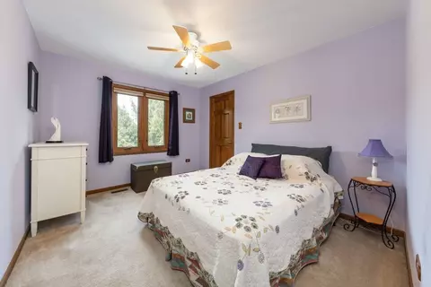 2413 Putnam Dr, Naperville, IL 60565 photo 22