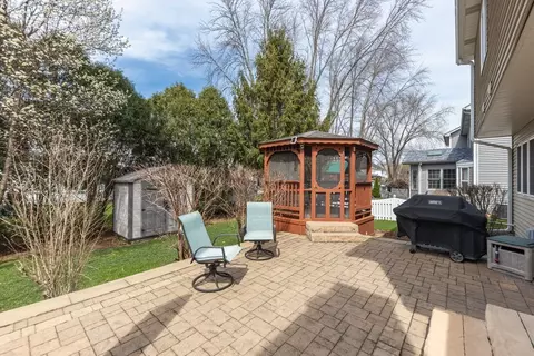 2413 Putnam Dr, Naperville, IL 60565 photo 38